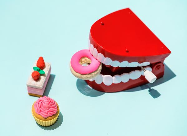 Is Gum Disease Really Linked to Alzheimer’s?